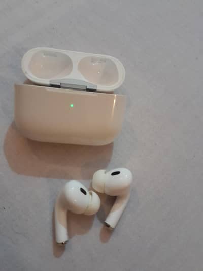 Apple airbuds forsale