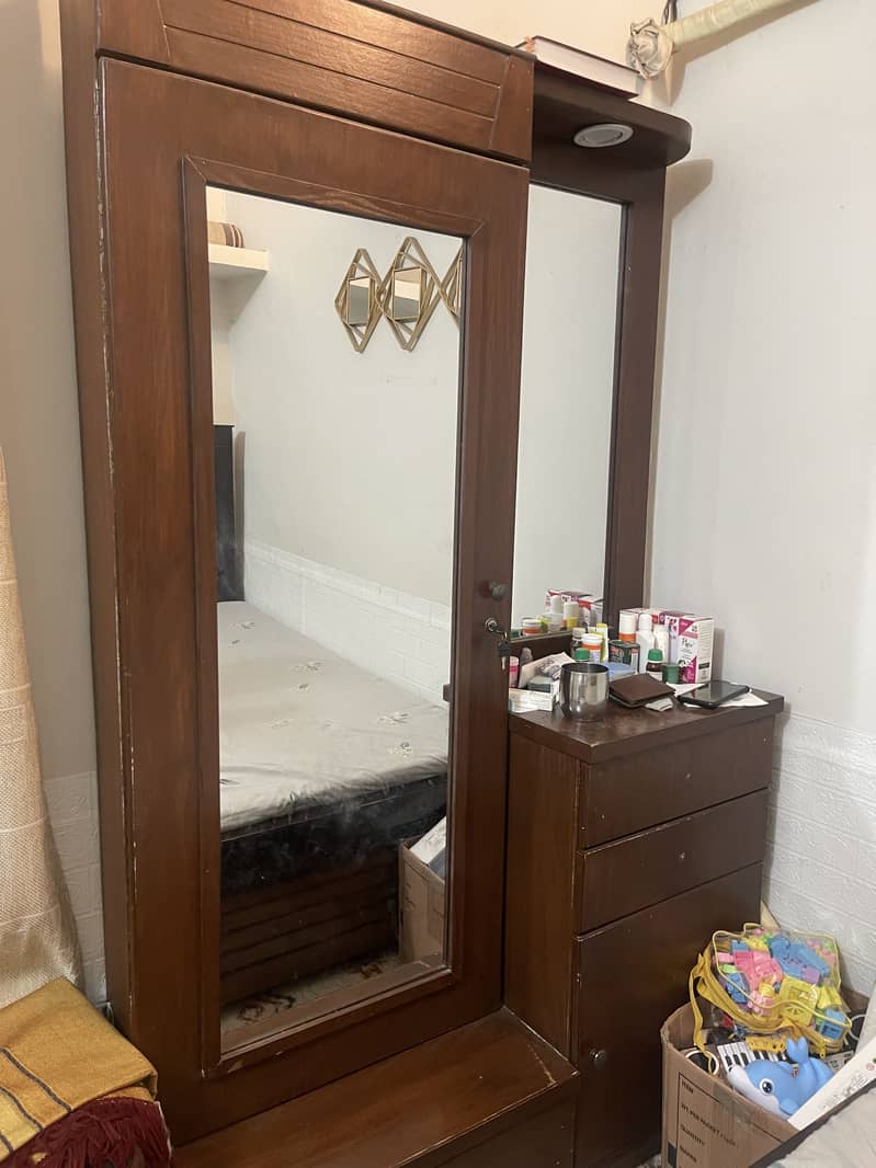 Double bed and dressing table 1