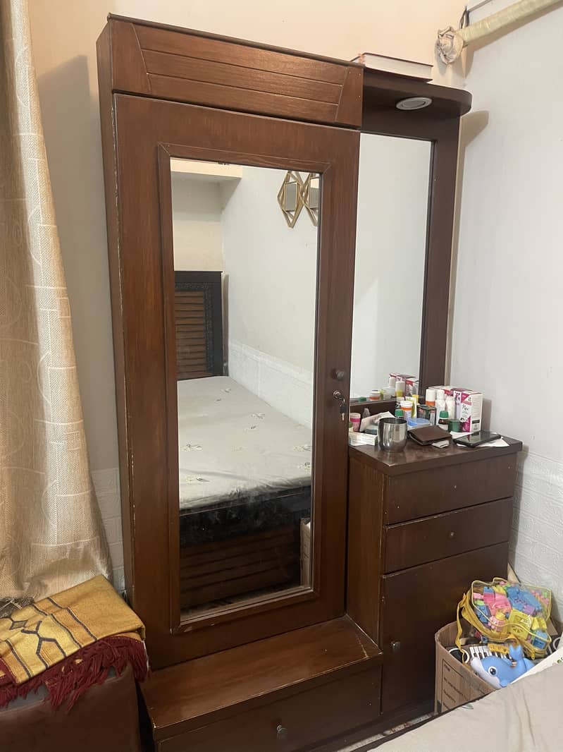 Double bed and dressing table 2