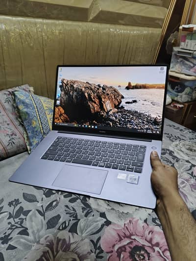 Huawei Ryzen 7 3700U  | Smart And Slim Laptop