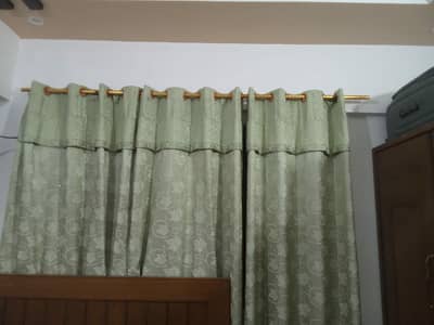 2set of curtains