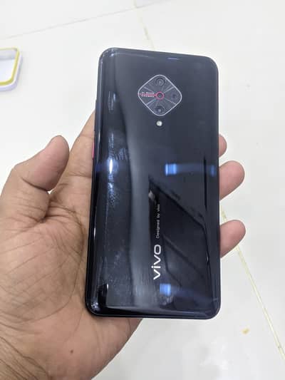 vivo y51 4/128 finger in display with charger 03186176864