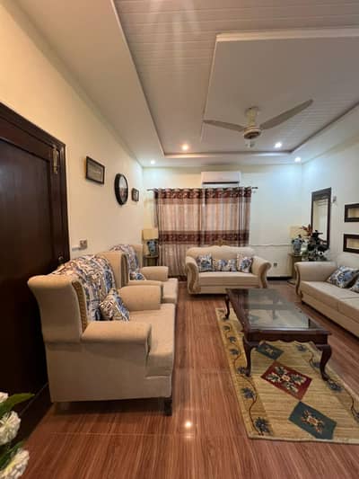 10 Marla Fully Furnished Ground Portion for Rent