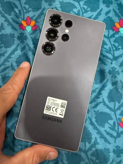 S25 ultra fully new(unboxed 10days ago) titanium black