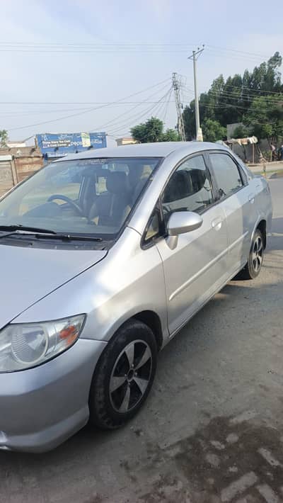 full sahwr ha bhr sy farsh look k leya  ac jalo koi kam nhi hona wala