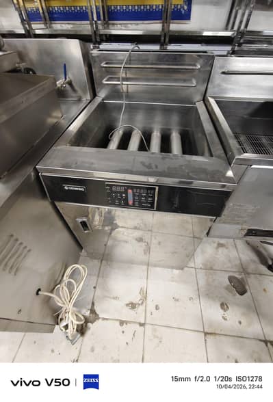 deep fryer Genesis brand we hve all kinds of fryer pizza ovens