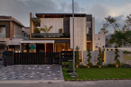 Elegant 1 Kanal Modern House DHA Phase 7 Non Furnished | Prime Location | Luxury Living