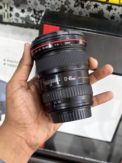 Canon 17-40mm F/4L - in fresh condition - wide lens