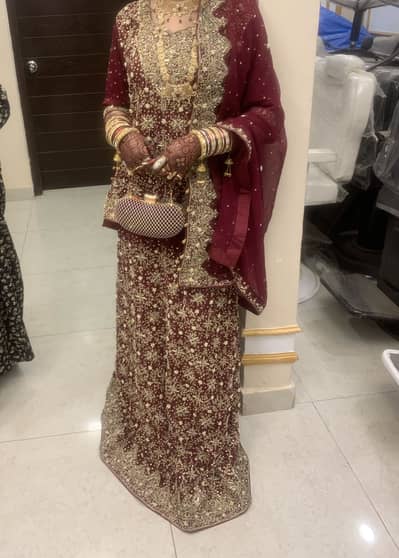 Bridal wear preloved