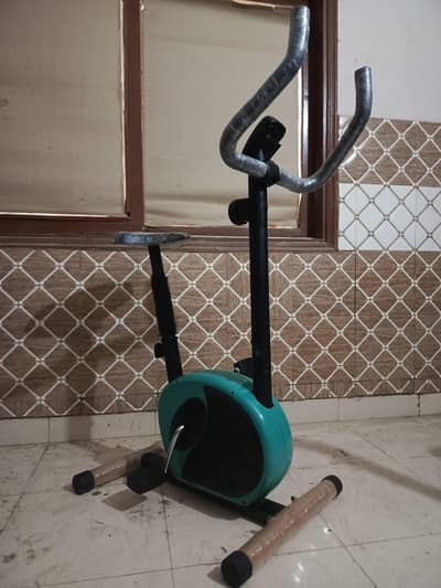 Magnetic Exercise Cycle / Exercise Bike