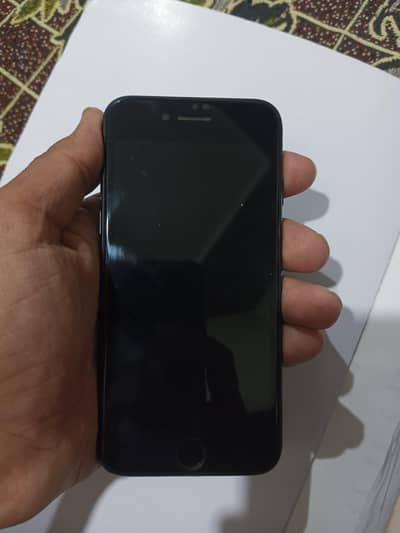 Iphone 7 , Non PTA , Good Condition