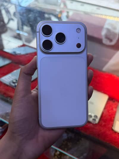 I phone 17 pro waterpack  512 GB