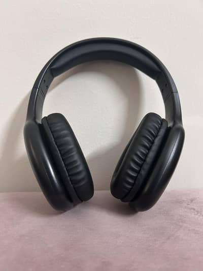 Miniso headphones ( strechable wireless headset )