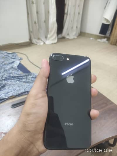 Iphone 8 plus 64-GB