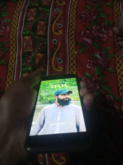 I phone 8 64gb battery  80 baqi all ok ha