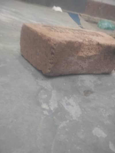 laal eint tandoor wali