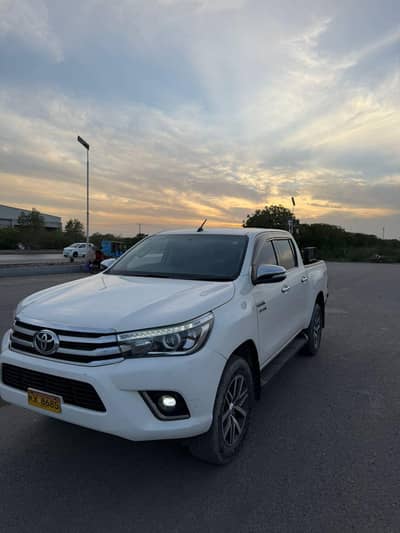 toyota revo modal 2018 v