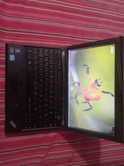 Lenovo X230 core i7 3rd gen 4gb ram 200gb Hard