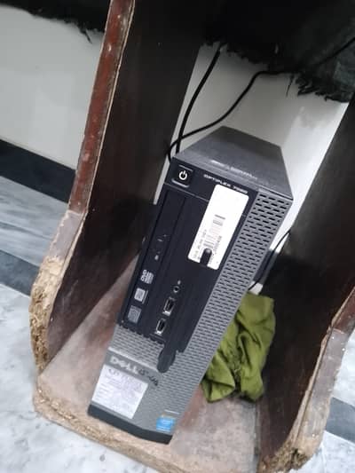 Intel i-5, 4th Gen, 4gb Ram, 128gb SSD