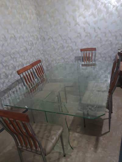 dinning table & dining chairs