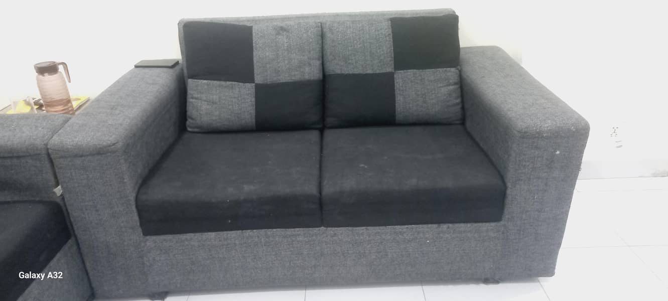 2 +1 seater sofas 3