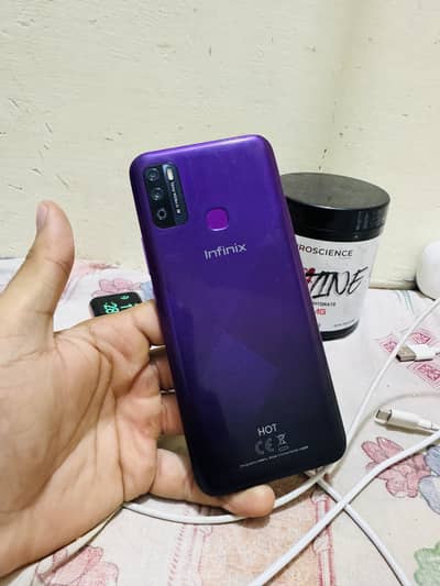 Infinix hot 9 play 4/64gb