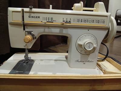 Singer  swing machine