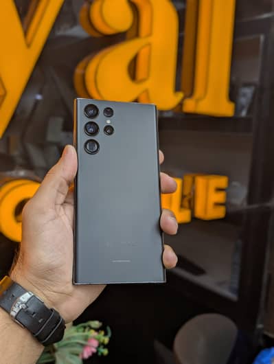 Samsung Galaxy S22ultra Offical pta approved minor dotted