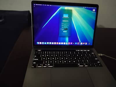Macbook pro 2018 13 inch new condition