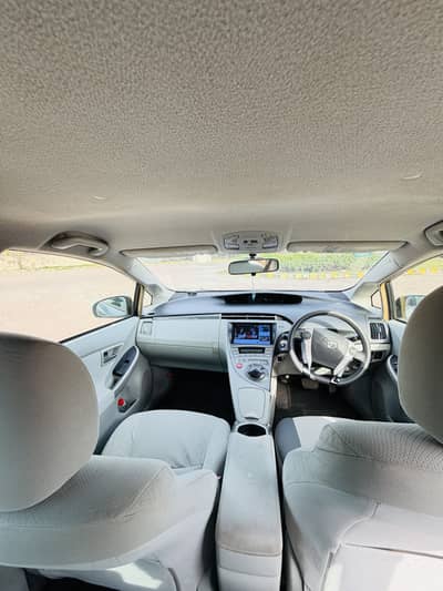 Toyota Prius PHV Plug-in-charge