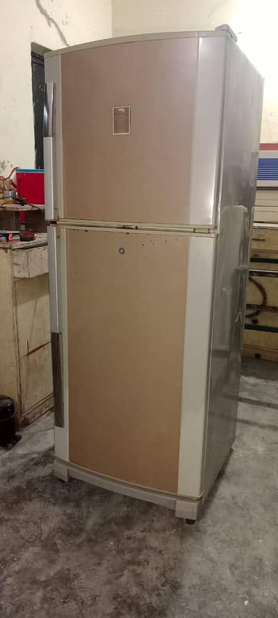 Dawlance refrigerator medium size