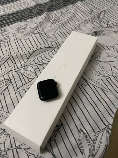 Apple Watch Series 8 45mm gps 03008800613 contact on this number