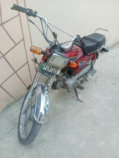 Dhoom CD 70 | Urgent Sale | Model 2010 | Reasonable Price |