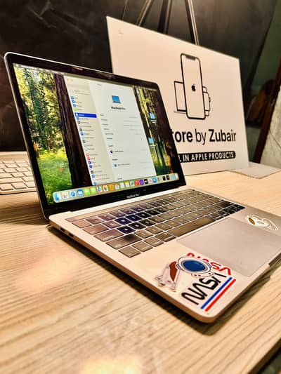 MacBook Pro 2019 13”in 16/256