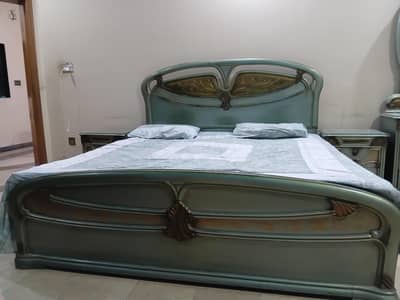 bed with 2 side tables and with dressing table