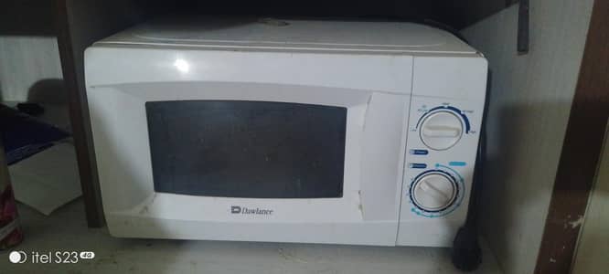 microwave oven