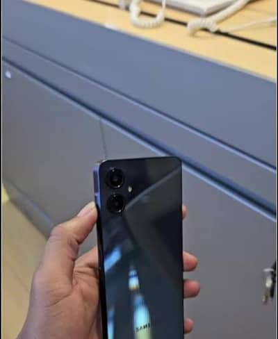 4 64 a06 samsung jis bhai ny lena ha wo rabta kry