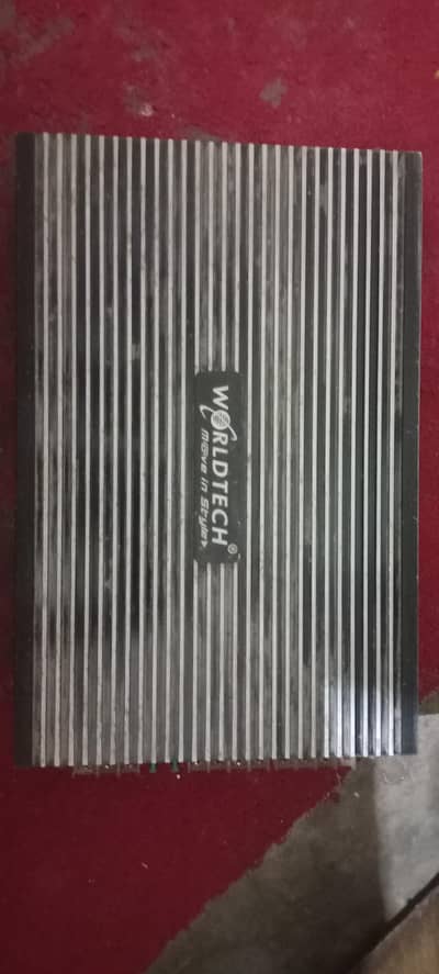 Speaker And Aim Two in one  Orignal condition 10/8 just like new