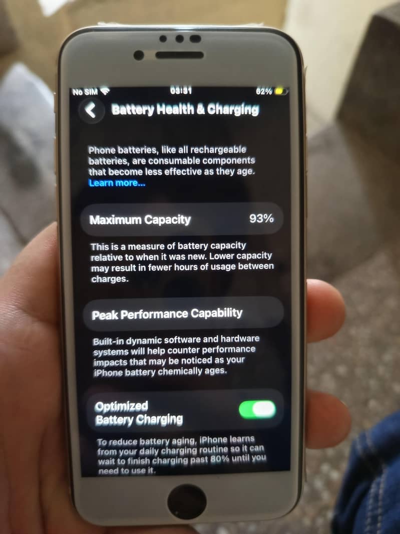 iPhone SE 3rd generation 4