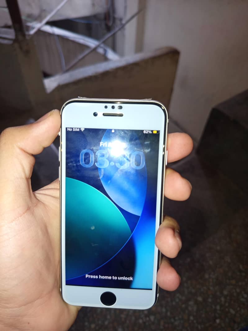 iPhone SE 3rd generation 5