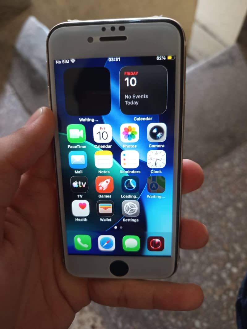 iPhone SE 3rd generation 6