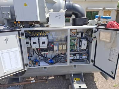 carrier 30xw0452 water cooled screw chiller