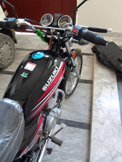 Suzuki 150 New  condition