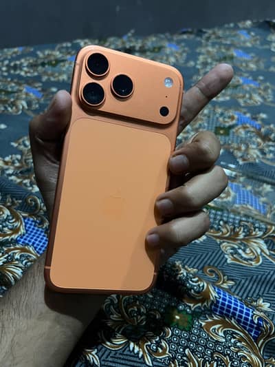 iphone 17 pro max JV 10/10.