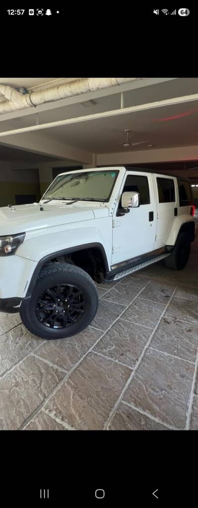 BJ 40 plus 2.0L Turbo White