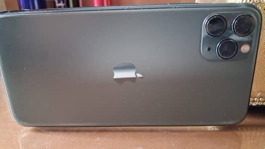 11 pro max 256 dual sim physically