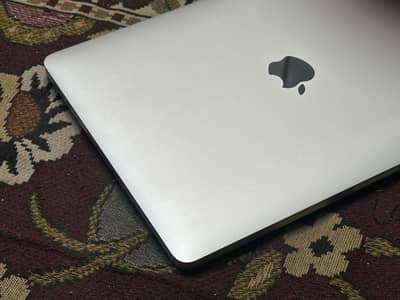 Apple MacBook Pro 2019 Core i7 (16/500)