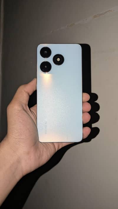 tecno spark 10 8/128Gb best condition