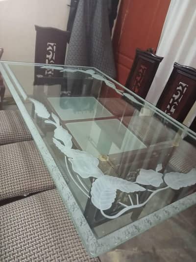 dinning table with 6 chairs