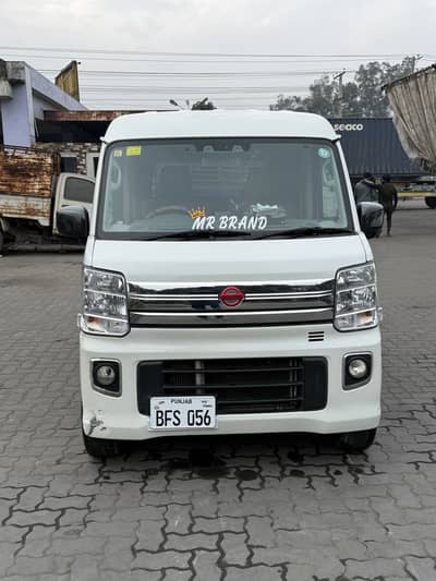 Suzuki every wagon nissan mono